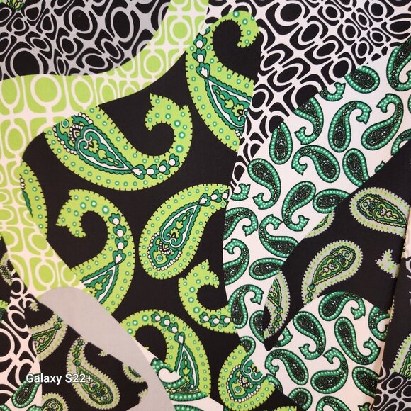 Green & Black Paisley & Abstract Stretch Polyester Knit Fabric 3 Yards X 57 Inch - Picture 6 of 7